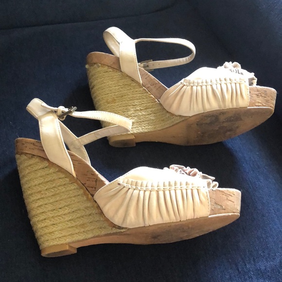 Luxury Rebel Leather Flower Wedge Heels 37.5 EU - Picture 8 of 10